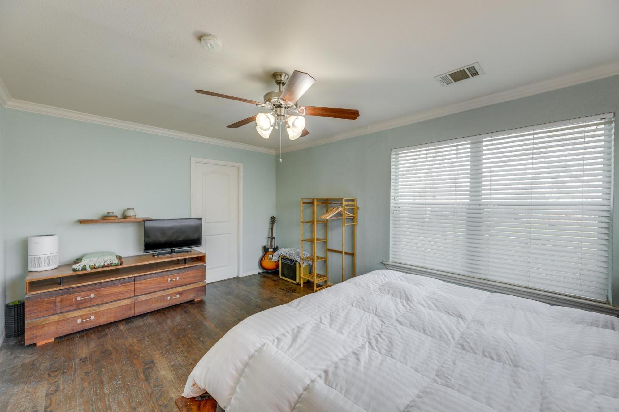 Pet-Friendly Austin Home With Private Yard And Deck! Exterior photo