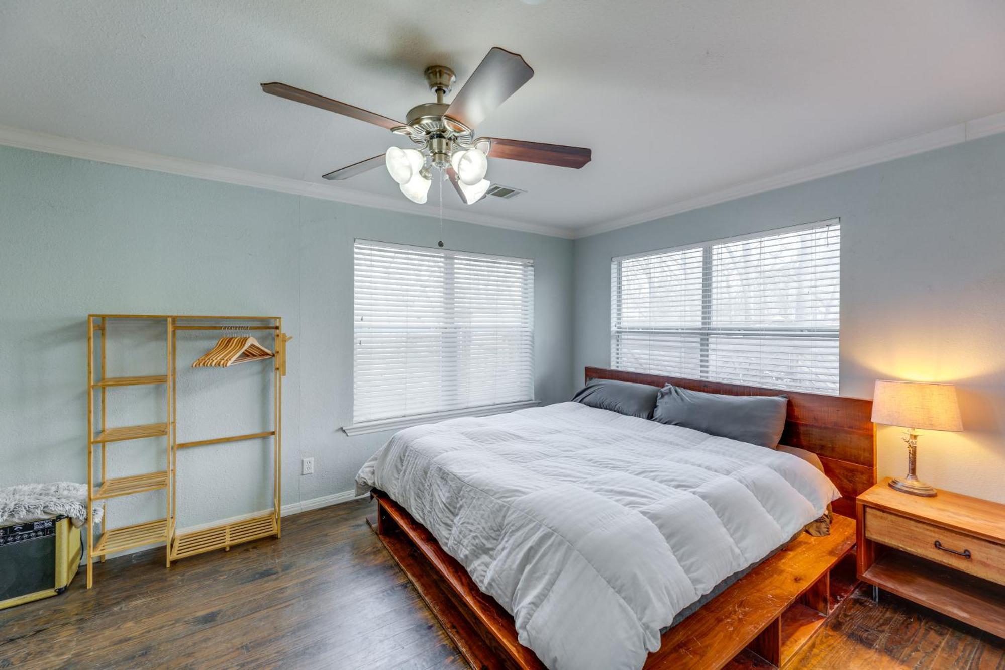 Pet-Friendly Austin Home With Private Yard And Deck! Exterior photo