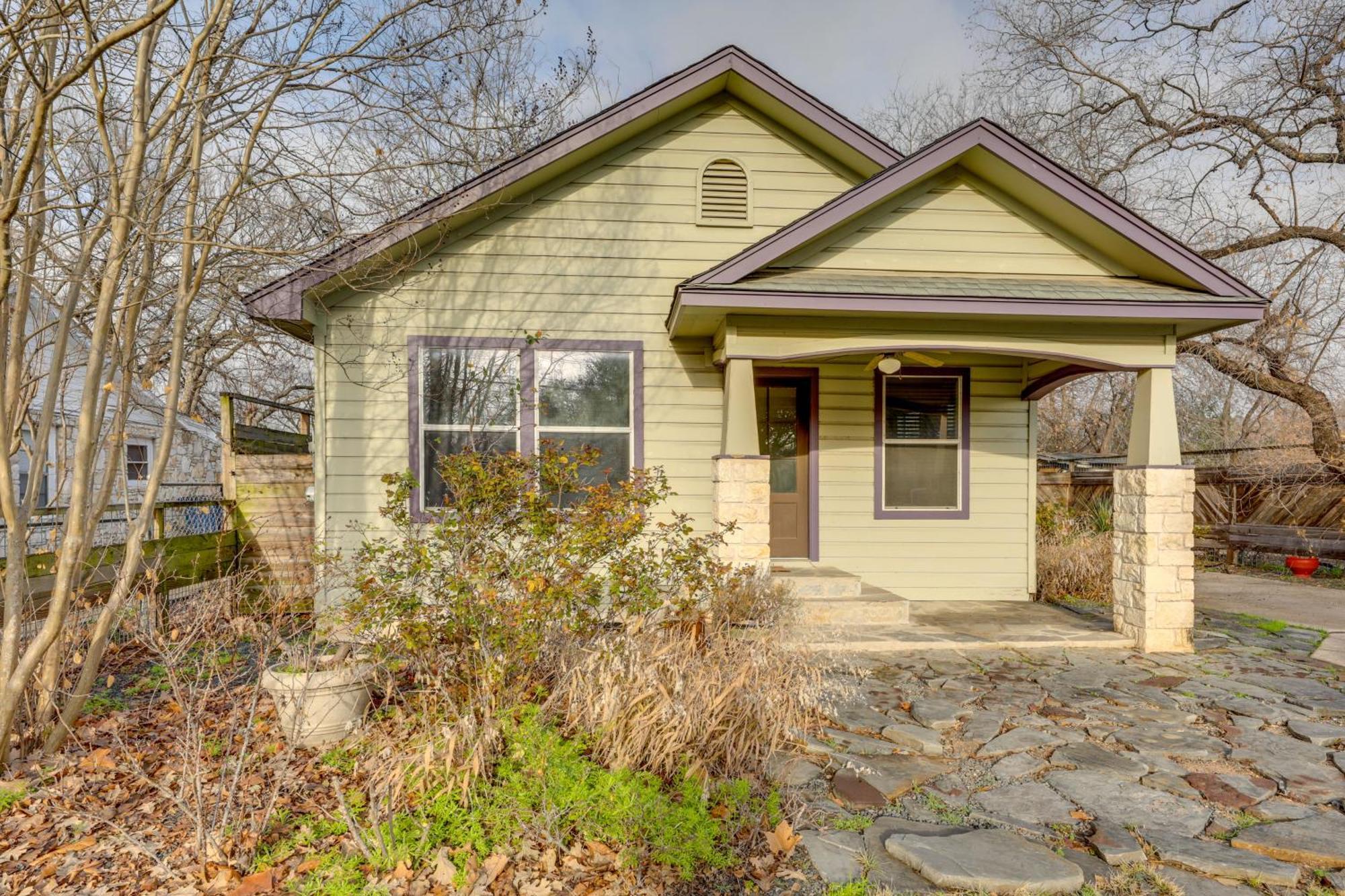 Pet-Friendly Austin Home With Private Yard And Deck! Exterior photo