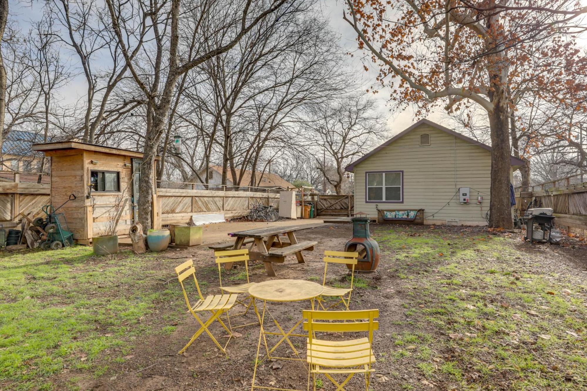 Pet-Friendly Austin Home With Private Yard And Deck! Exterior photo