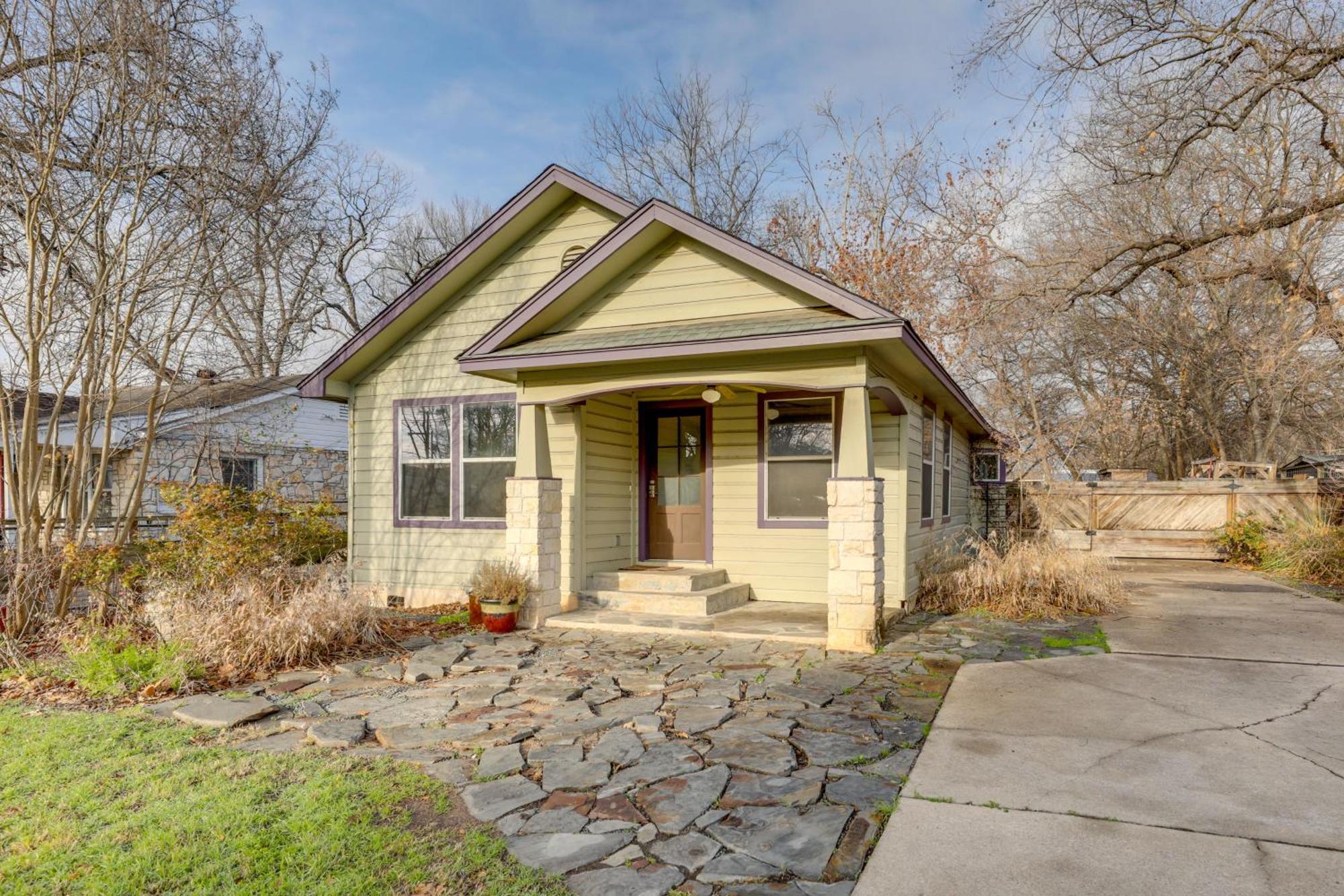 Pet-Friendly Austin Home With Private Yard And Deck! Exterior photo